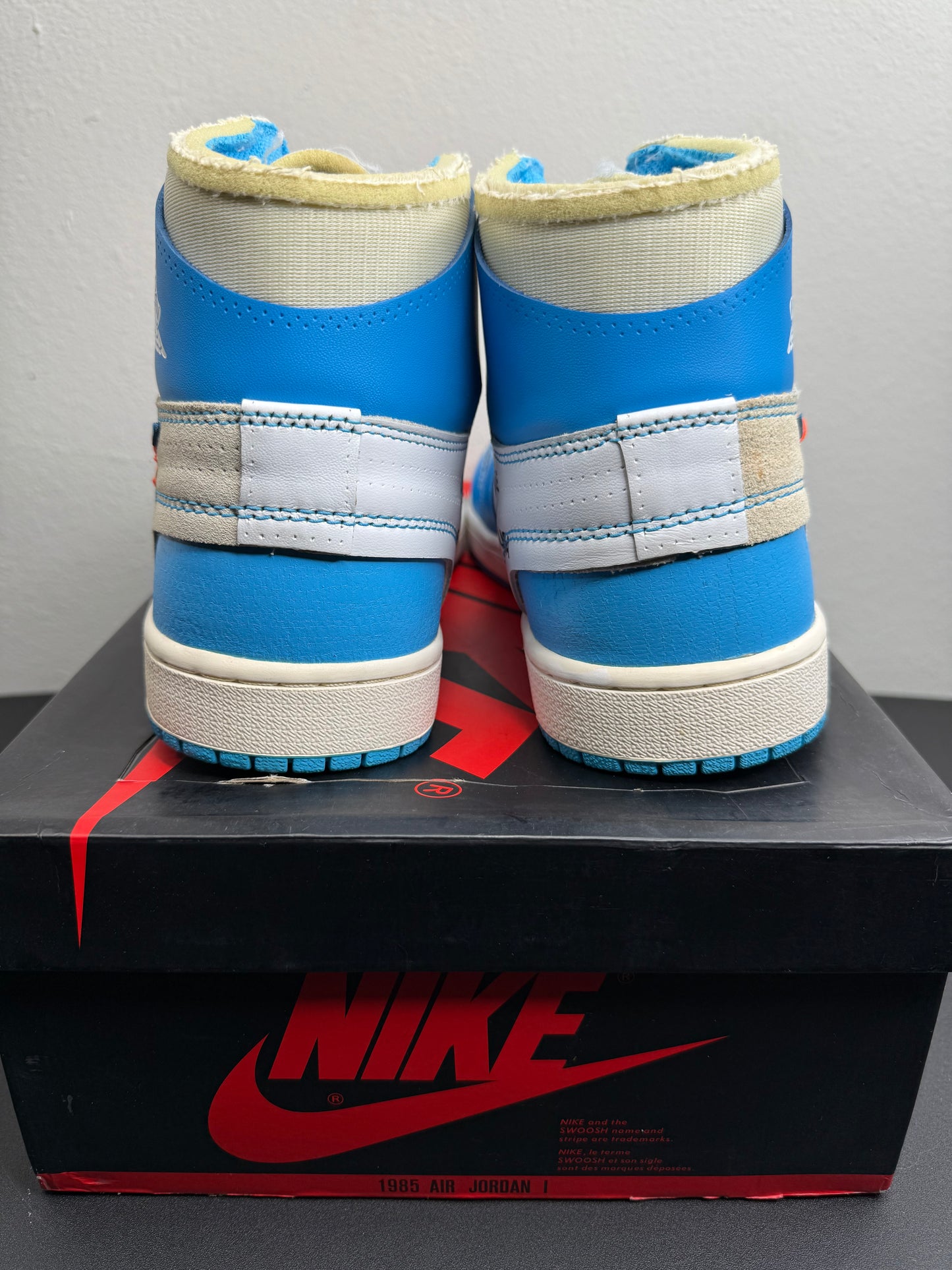 Air Jordan 1 High OG X Off-White “University Blue” (Preowned)