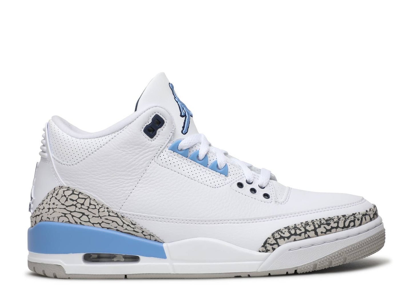 Air Jordan 3 Retro “UNC”