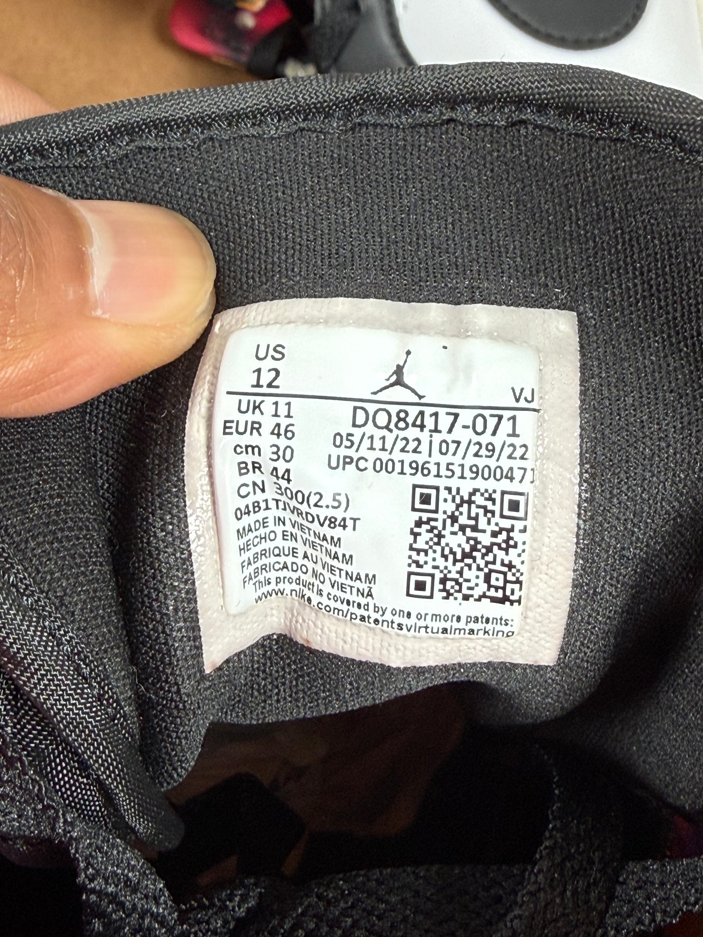 Air Jordan 1 Mid SE “Orange Wear-Away” (Preowned)