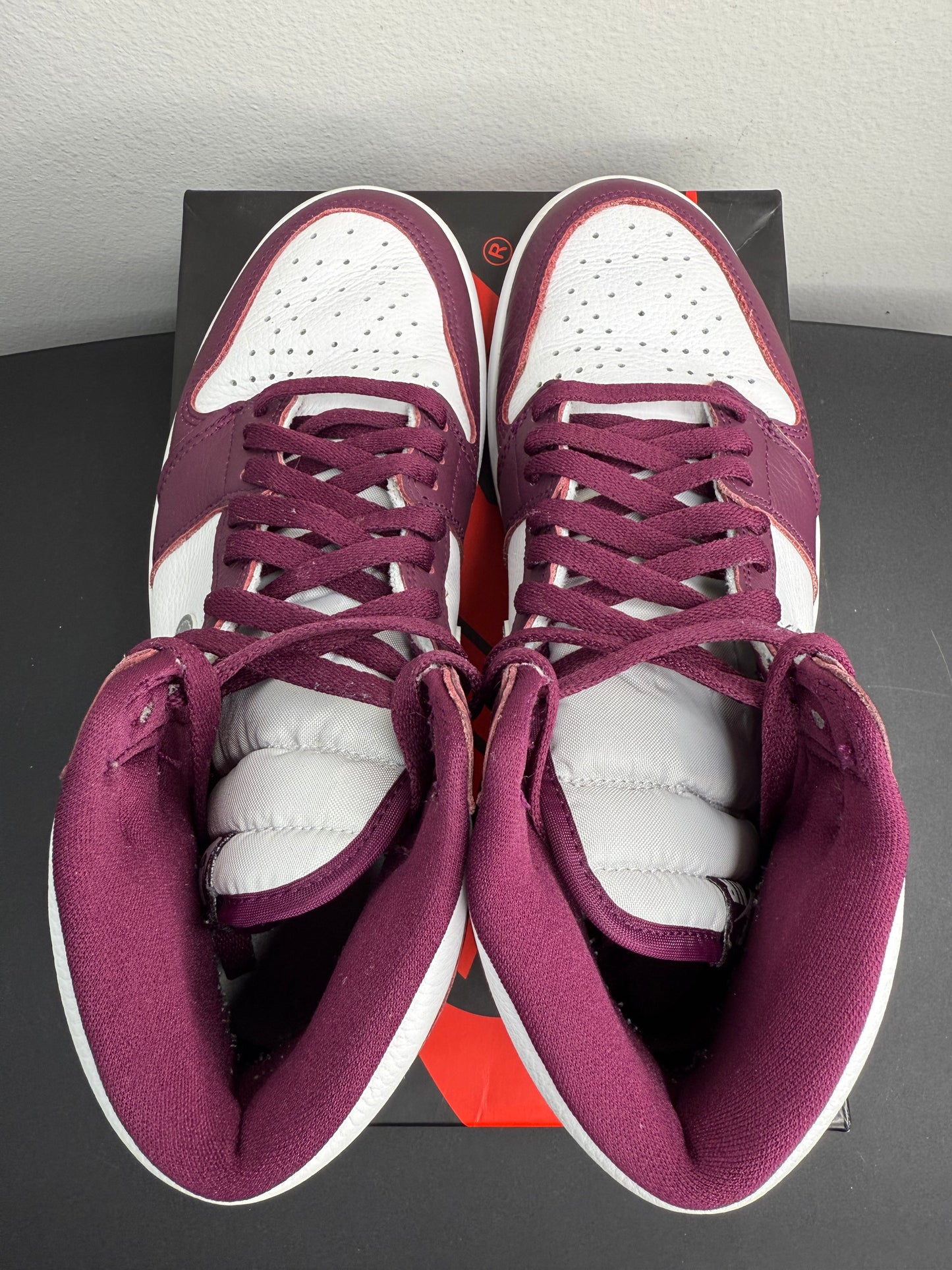 Air Jordan 1 Retro High OG “Bordeaux” (Preowned)