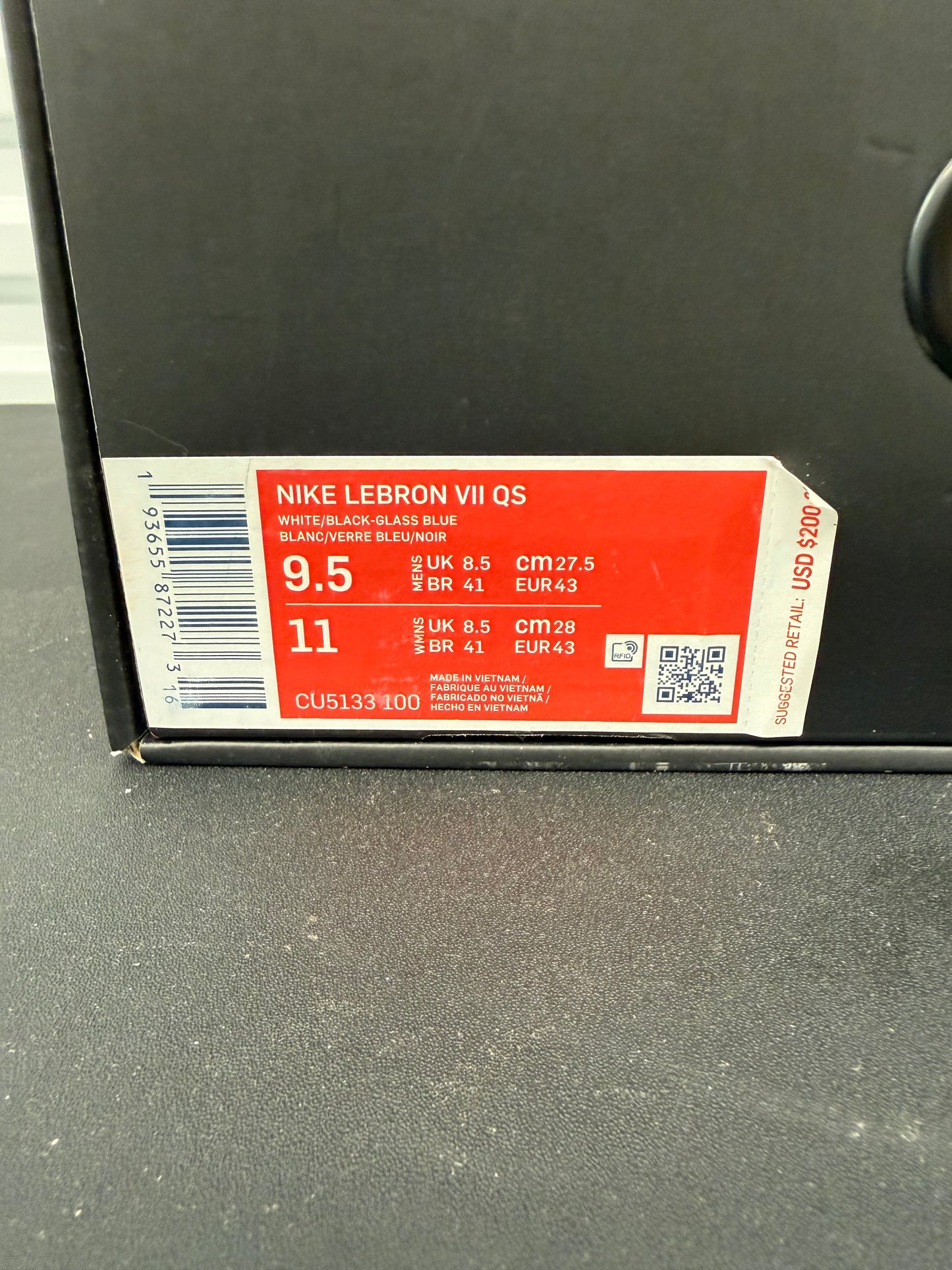 Nike LeBron 7 NFW “Red Carpet” (2019) (Preowned)