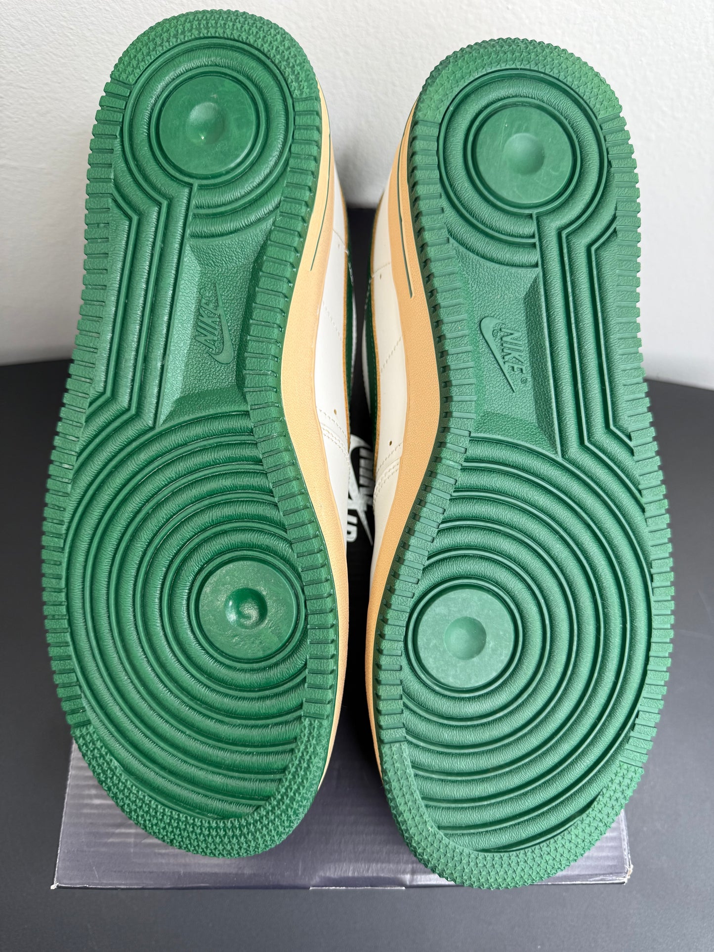 Nike Air Force 1 “Gorge Green” (Women) (Preowned)