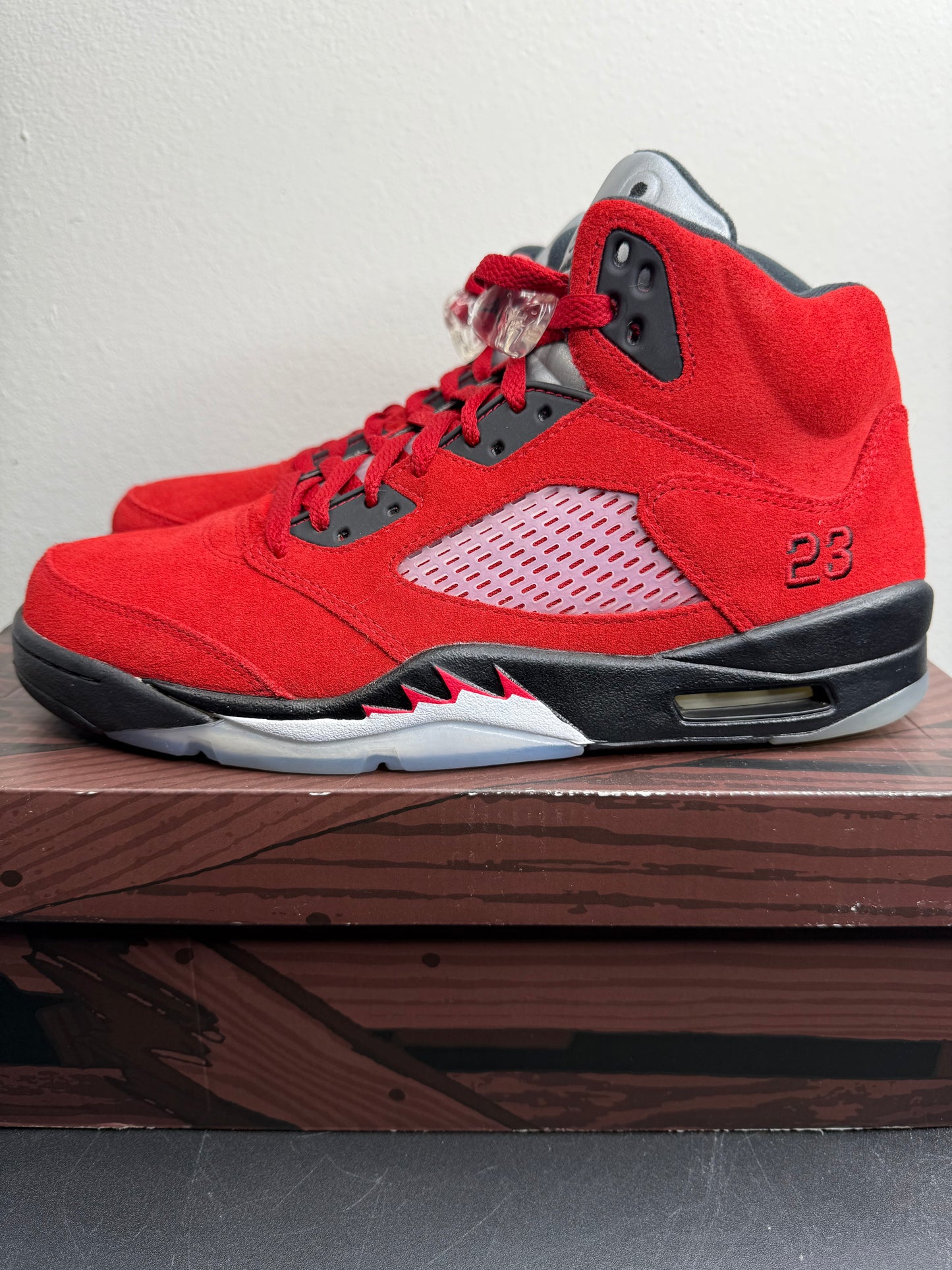 Air Jordan 5 Retro “Raging Bull” (2021) (Preowned)
