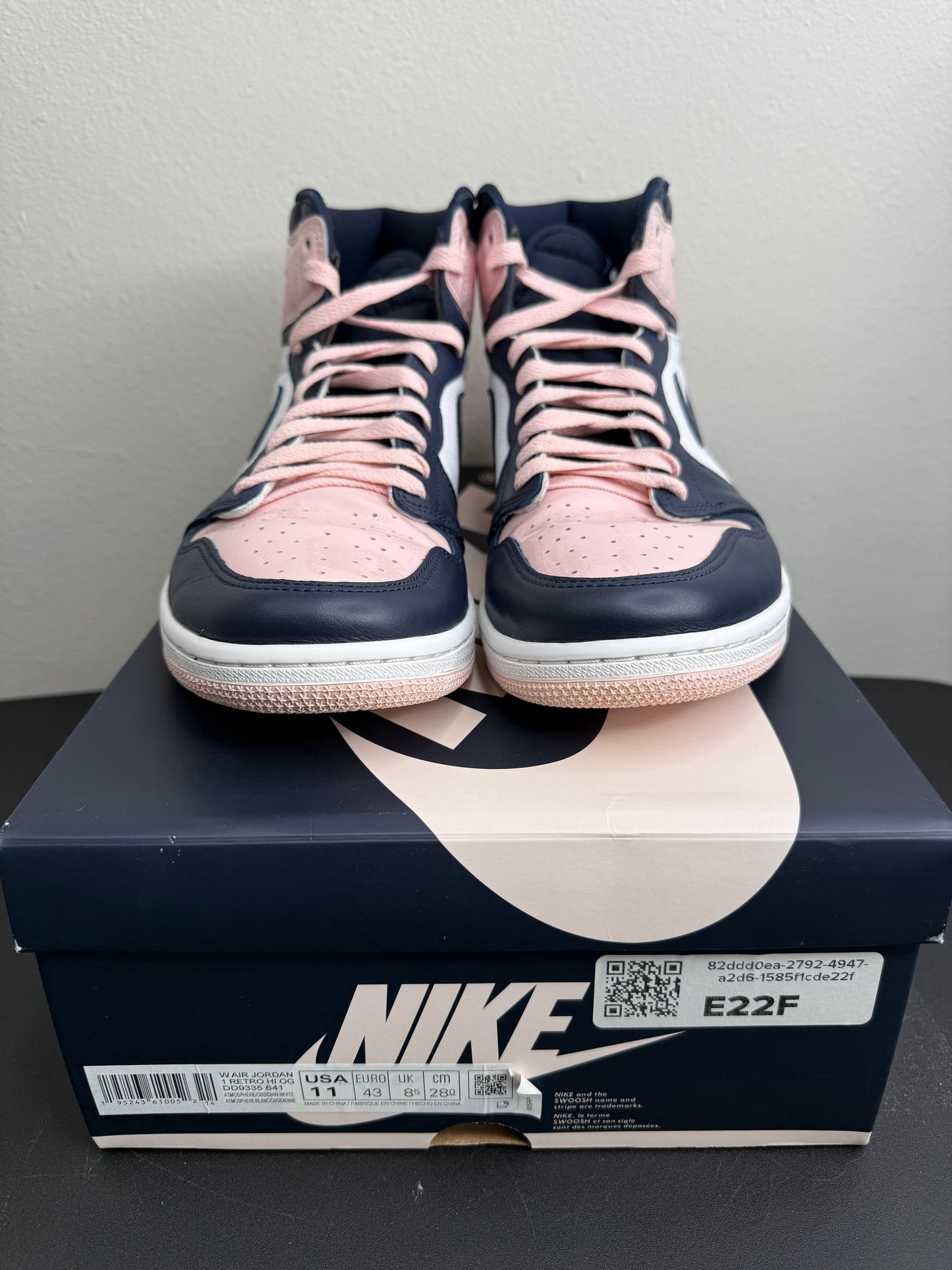 Air Jordan 1 Retro High OG SE “Bubblegum” (Women) (Preowned)
