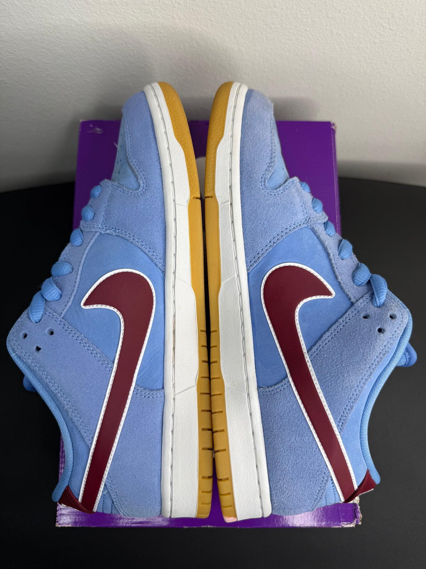 Nike SB Dunk Low “Philadelphia Phillies” (Preowned)