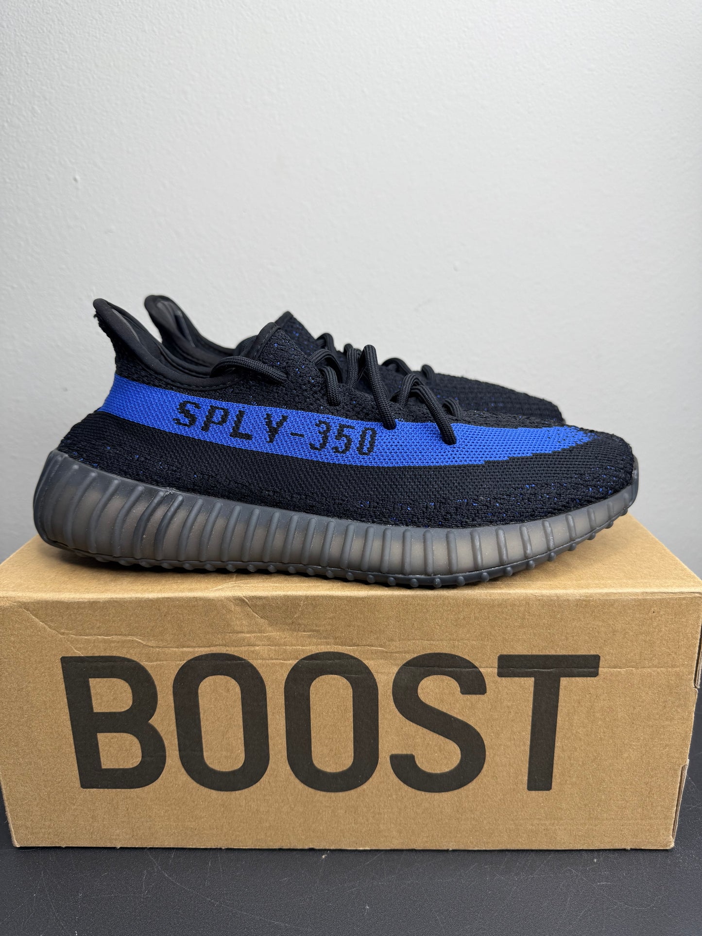 Adidas Yeezy Boost 350 V2 “Dazzling Blue” (Preowned)
