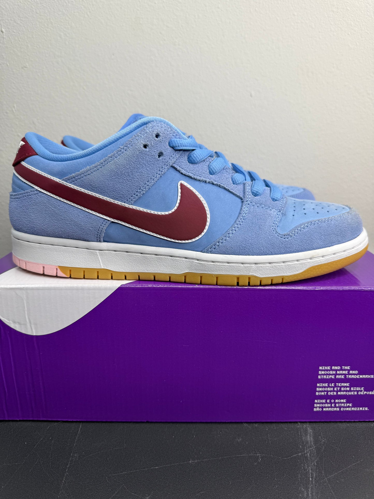 Nike SB Dunk Low “Philadelphia Phillies” (Preowned)