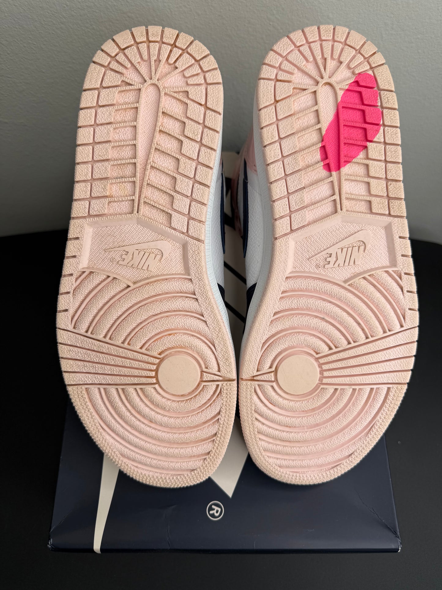 Air Jordan 1 Retro High OG SE “Bubblegum” (Women) (Preowned)