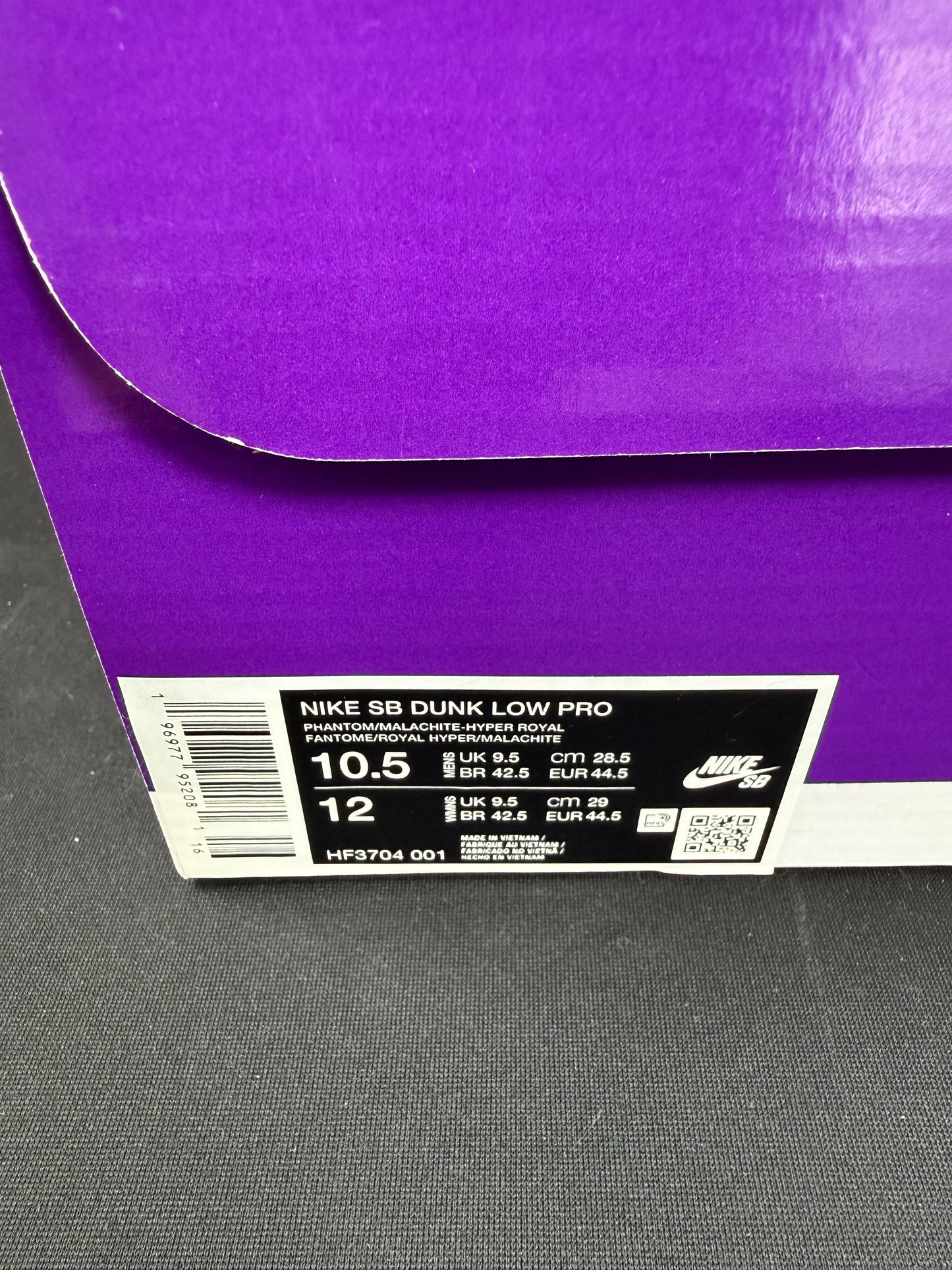 Nike SB Dunk Low “Hyper Royal Malachite” (Preowned)