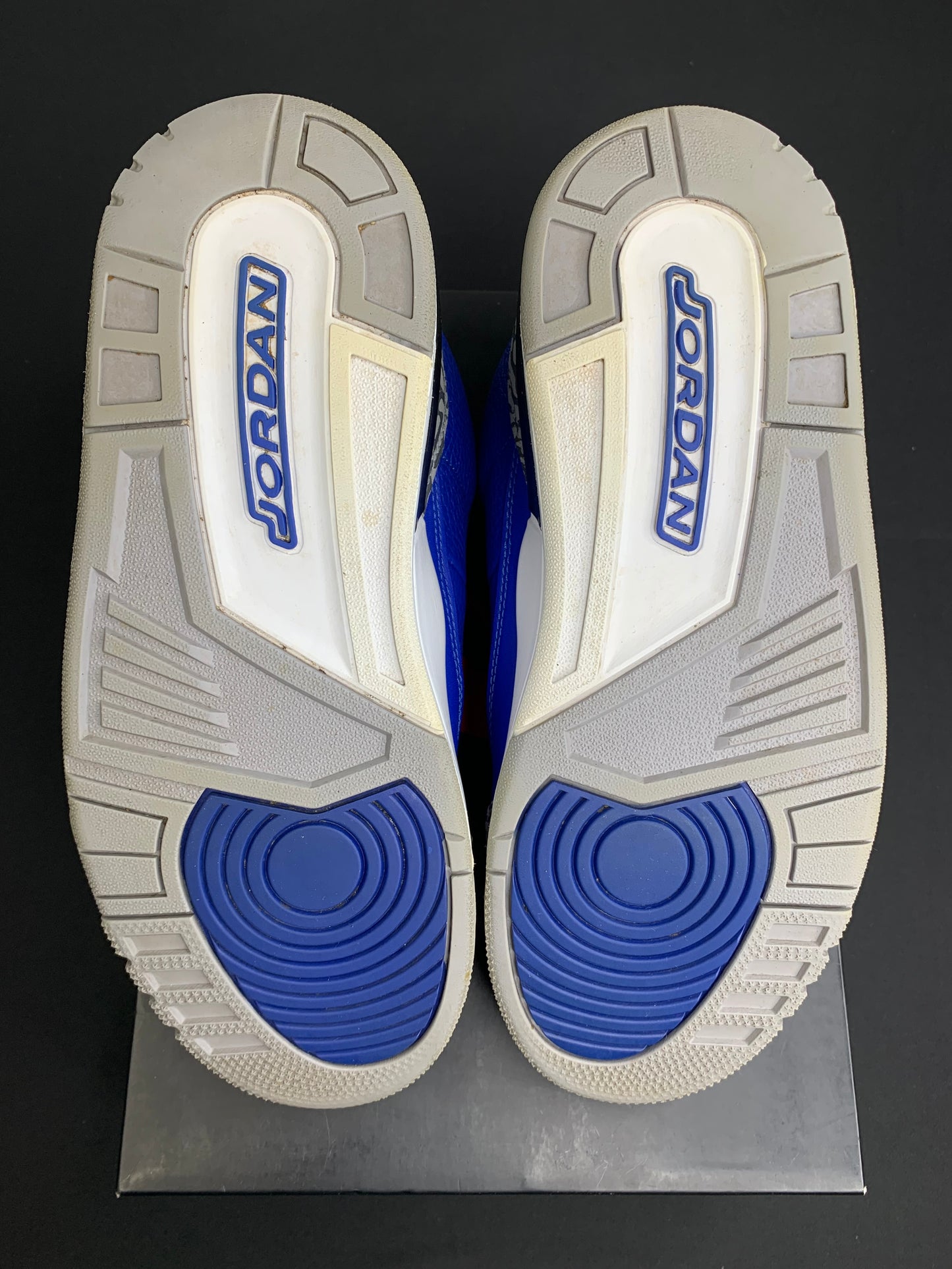 Air Jordan 3 Retro “Varsity Royal” (Preowned)