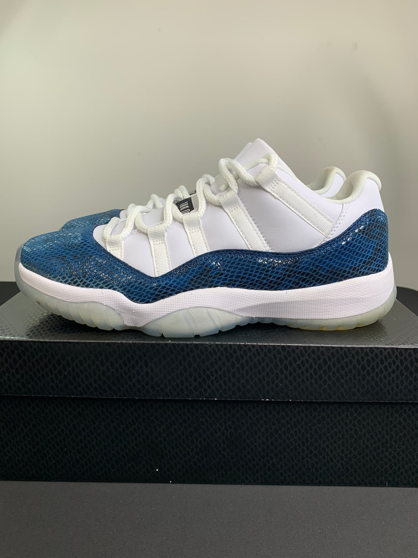 Air Jordan 11 Retro Low “Snake Navy” (2019) (Preowned)