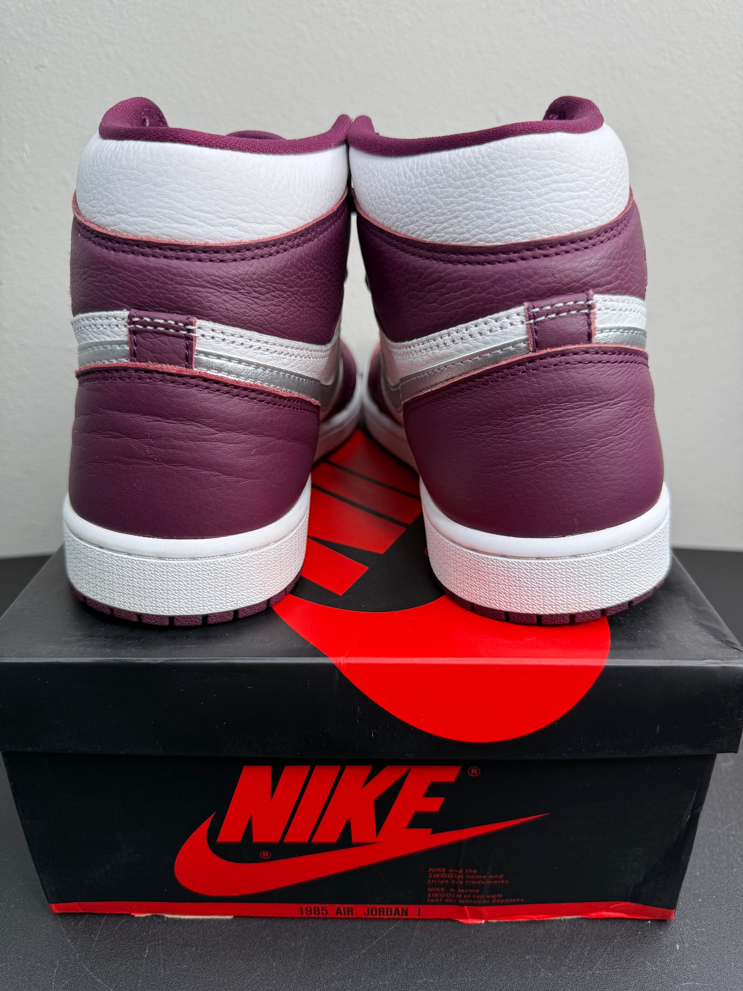 Air Jordan 1 Retro High OG “Bordeaux” (Preowned)