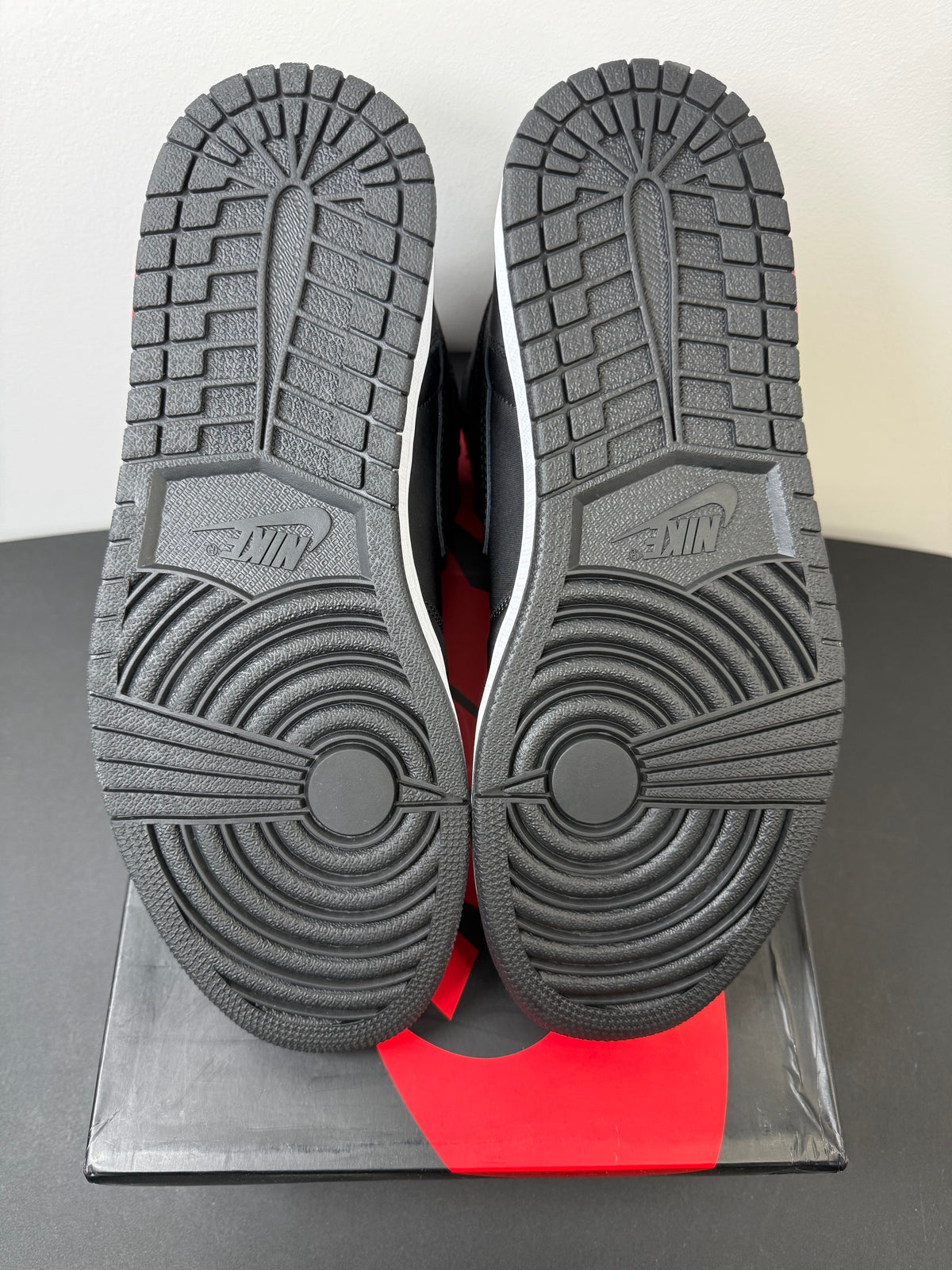 Air Jordan 1 “Paris Saint Germain” (Very Lightly Worn)