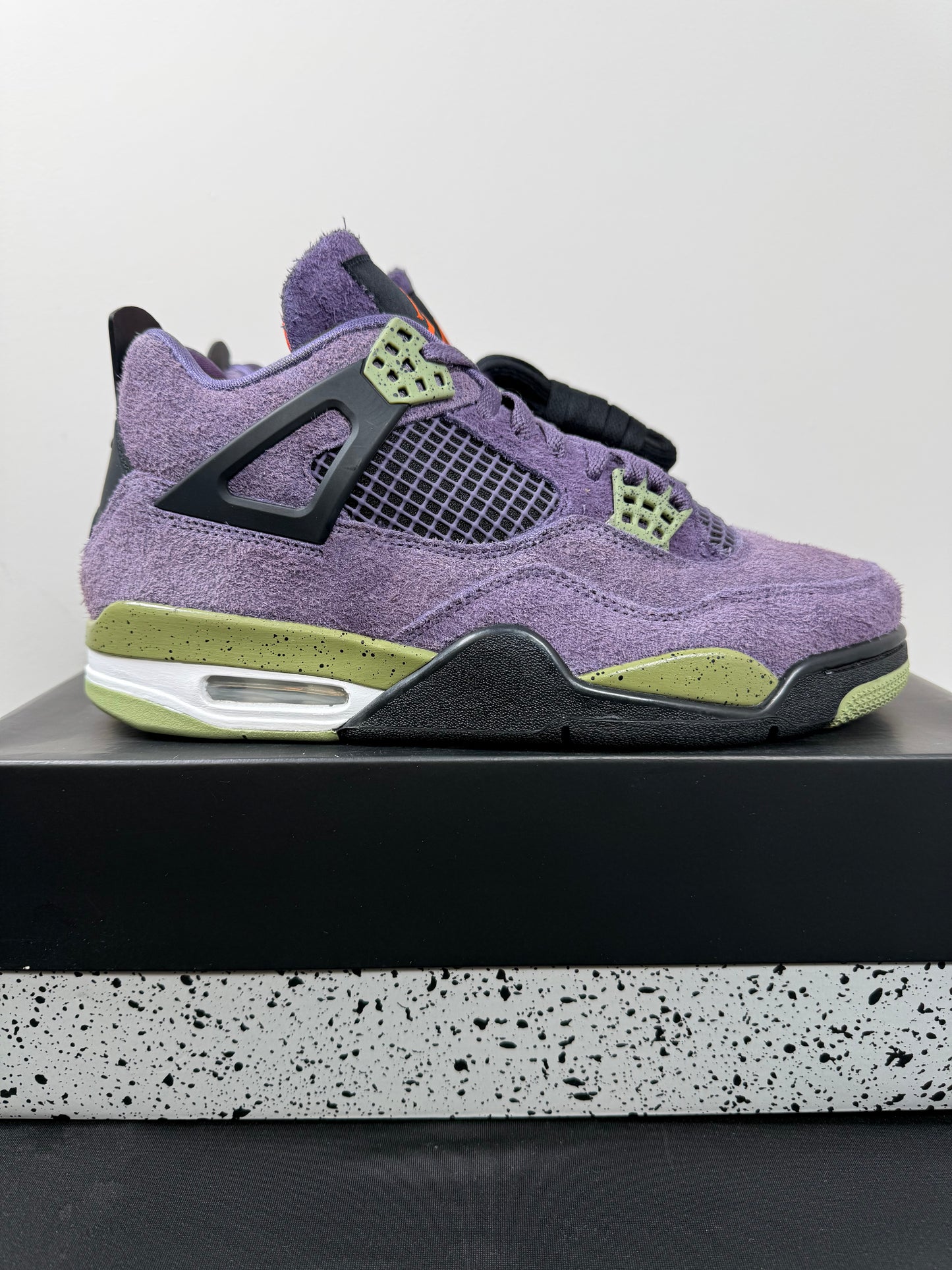 Air Jordan 4 “Purple Canyon” (Preowned)
