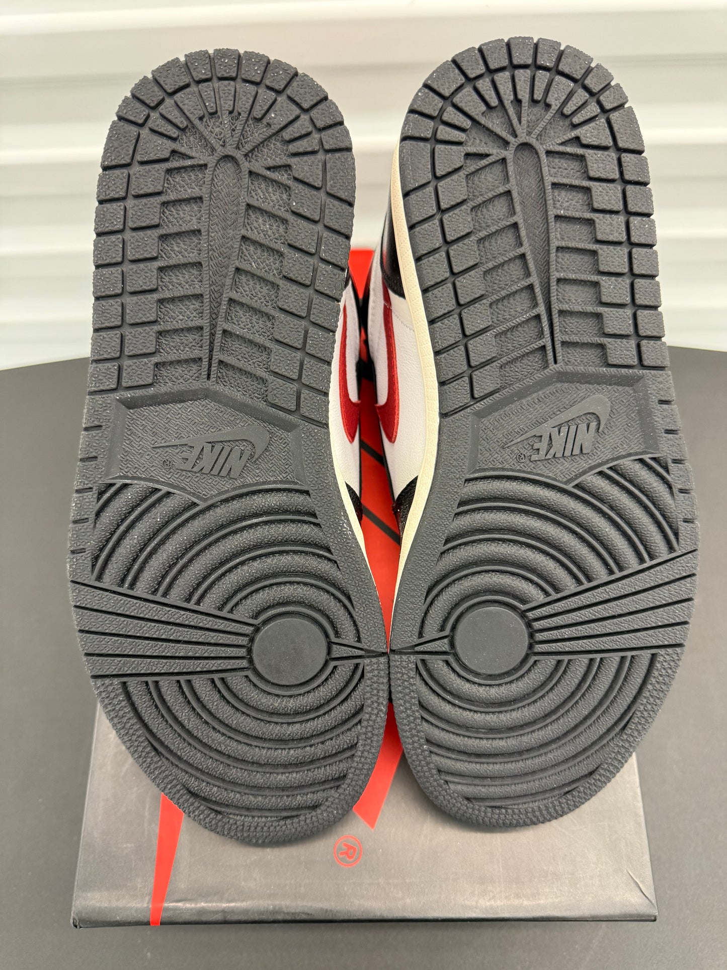 Air Jordan 1 Retro High OG “Gym Red” (2019)