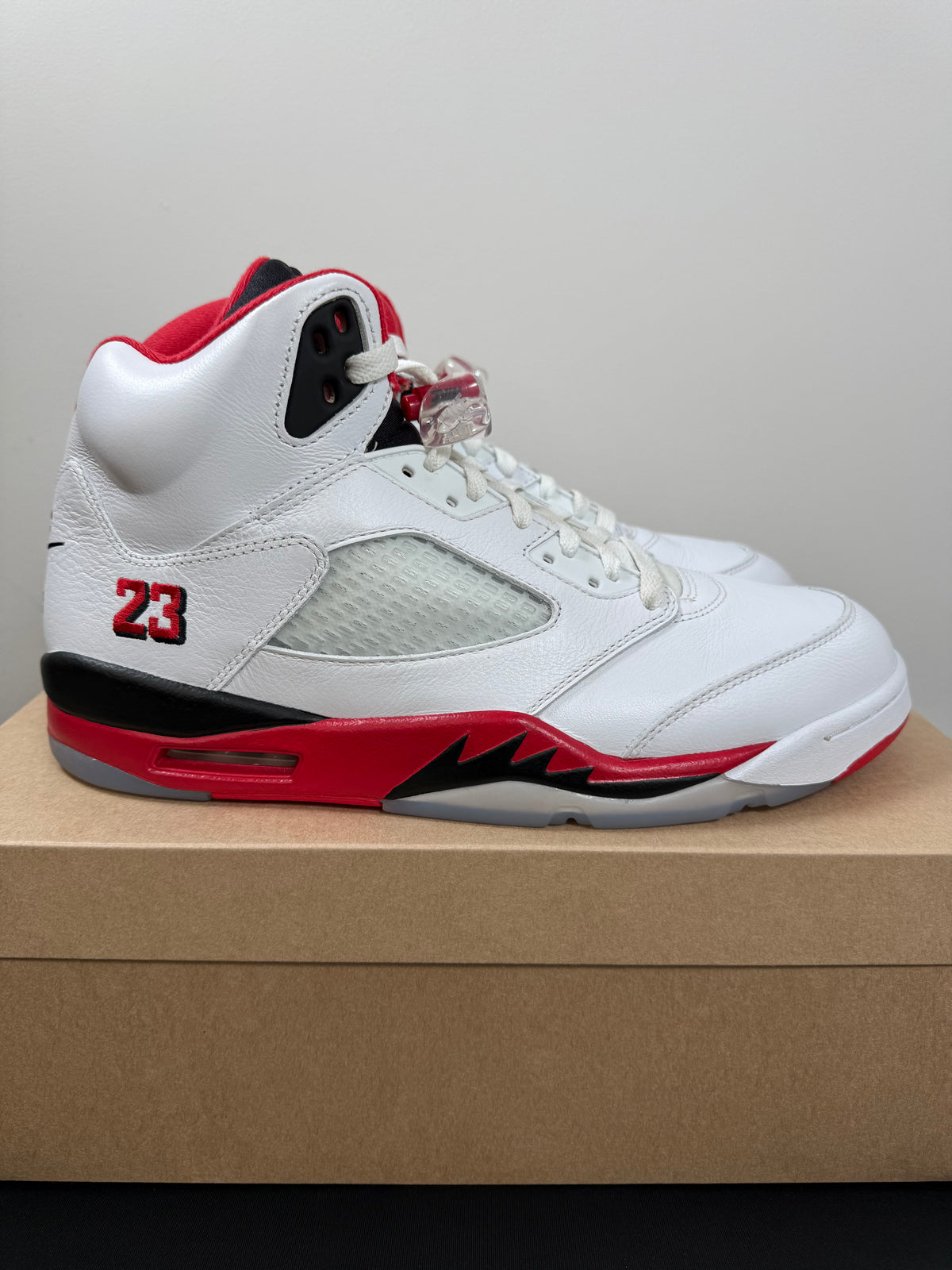 Air Jordan 5 “Fire Red” (2025) (Preowned)