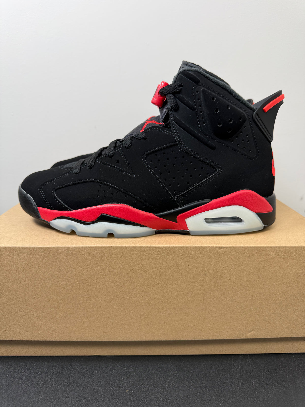 Air Jordan 6 “Infrared Salesman” (Preowned)