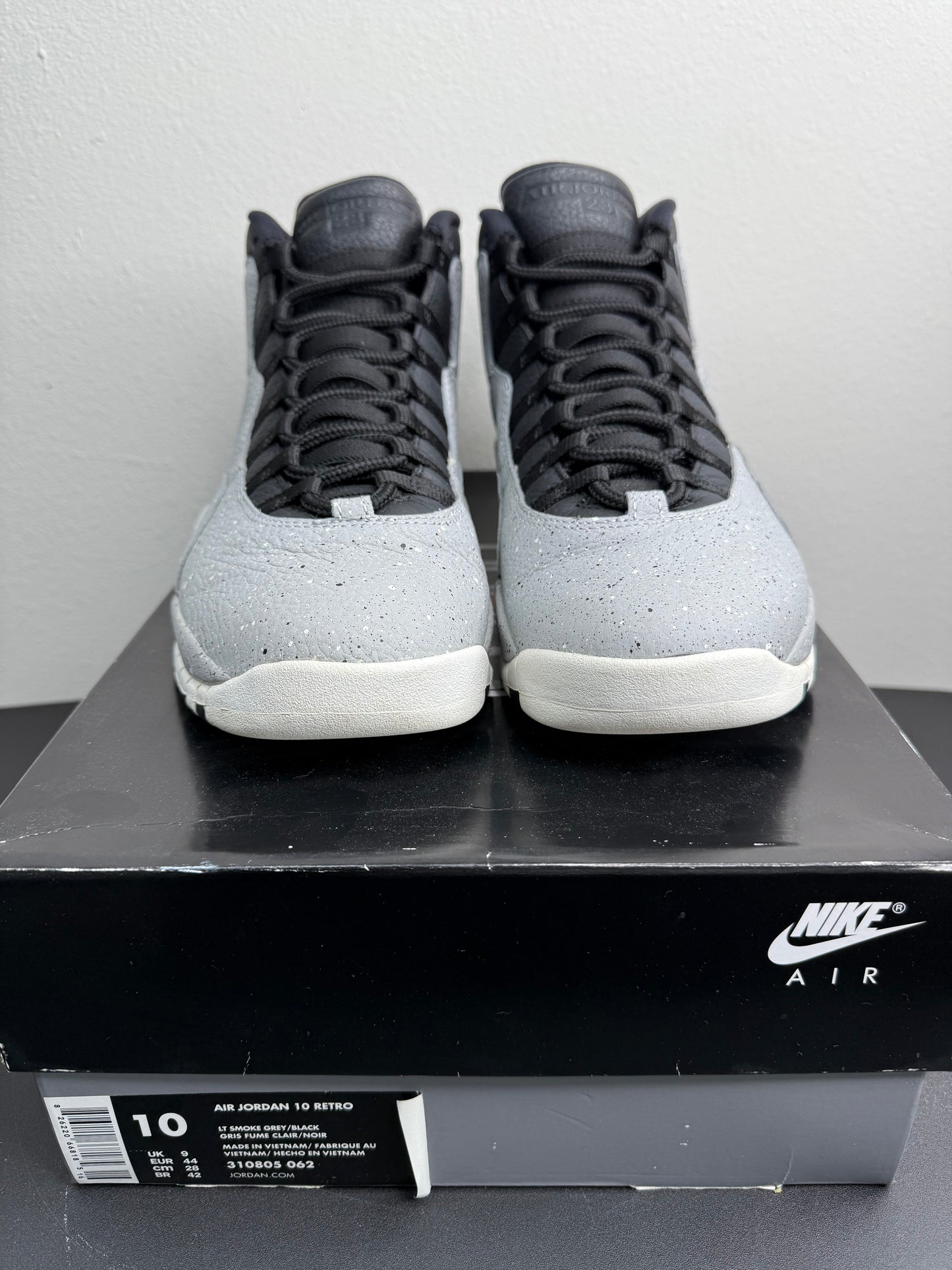 Air Jordan 10 Retro “Light Smoke Grey/Cement” (Preowned)