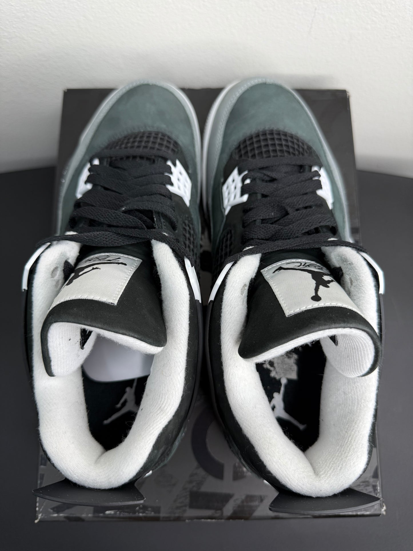 Air Jordan 4 Retro “Fear” (2024) (Preowned)