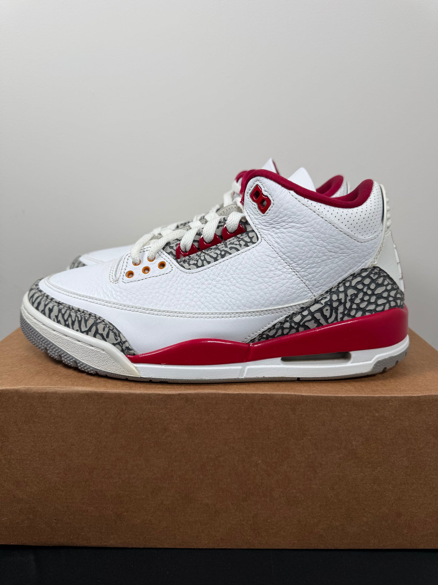 Air Jordan 3 “Cardinal” (Preowned)