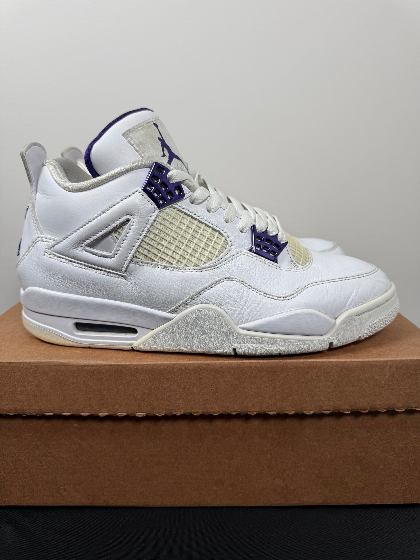 Air Jordan 4 “Metallic Purple” (Preowned)