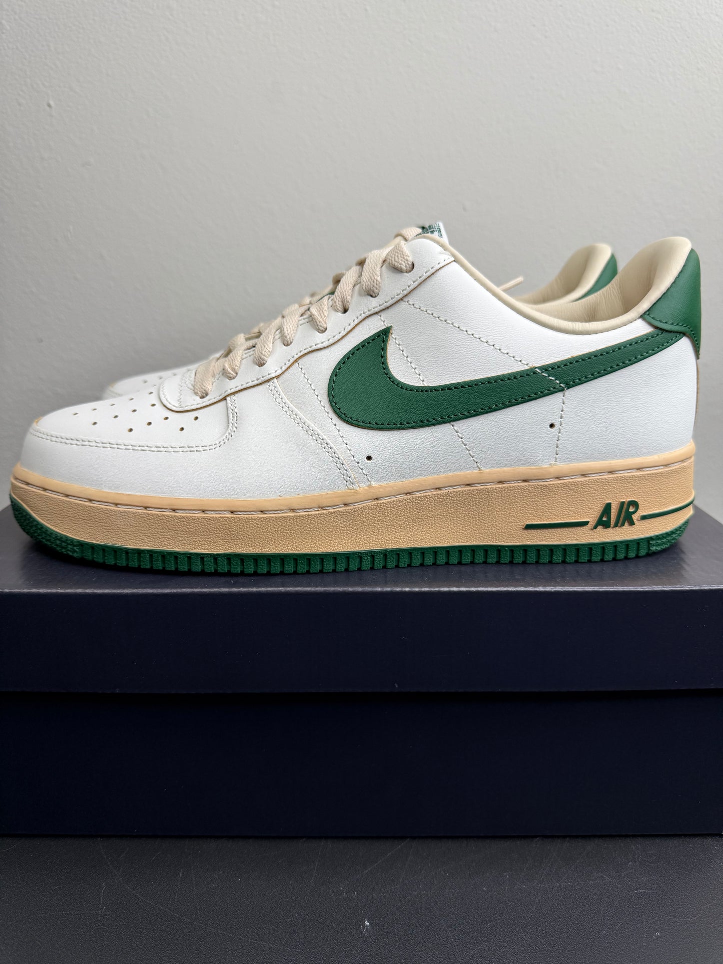 Nike Air Force 1 “Gorge Green” (Women) (Preowned)