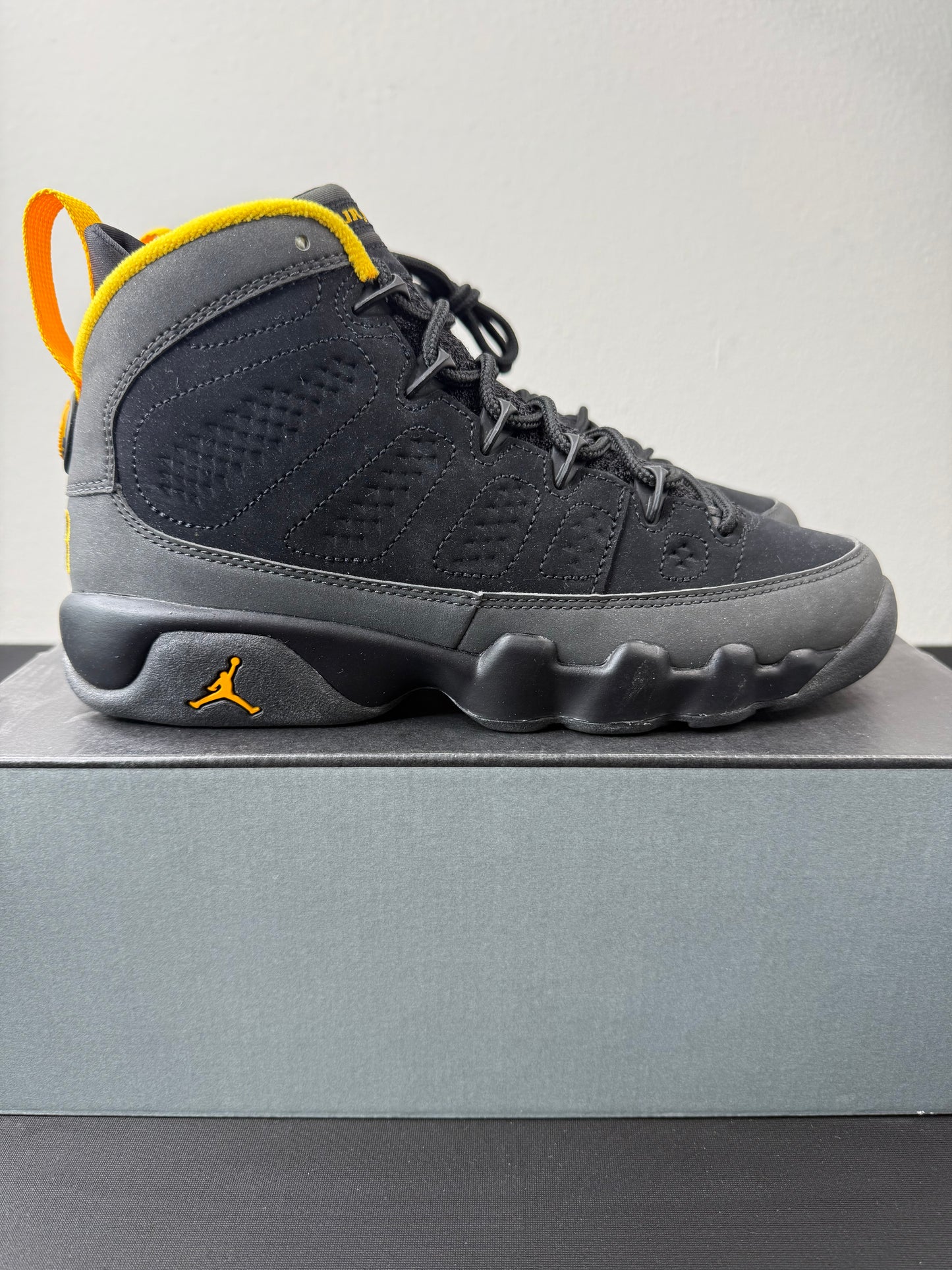 Air Jordan 9 “University Gold” (GS) (Preowned)