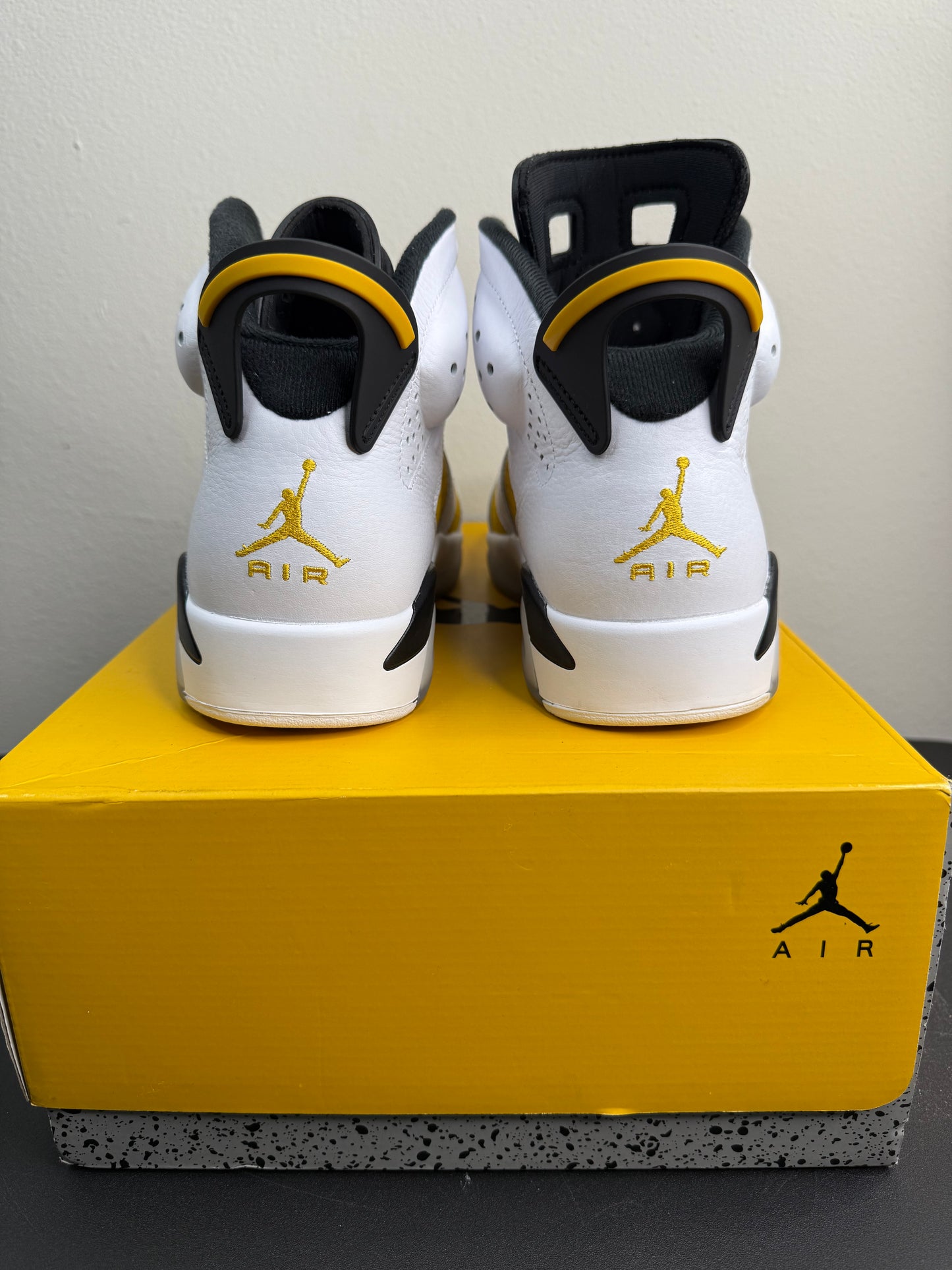 Air Jordan 6 Retro “Yellow Orchre” (Preowned)