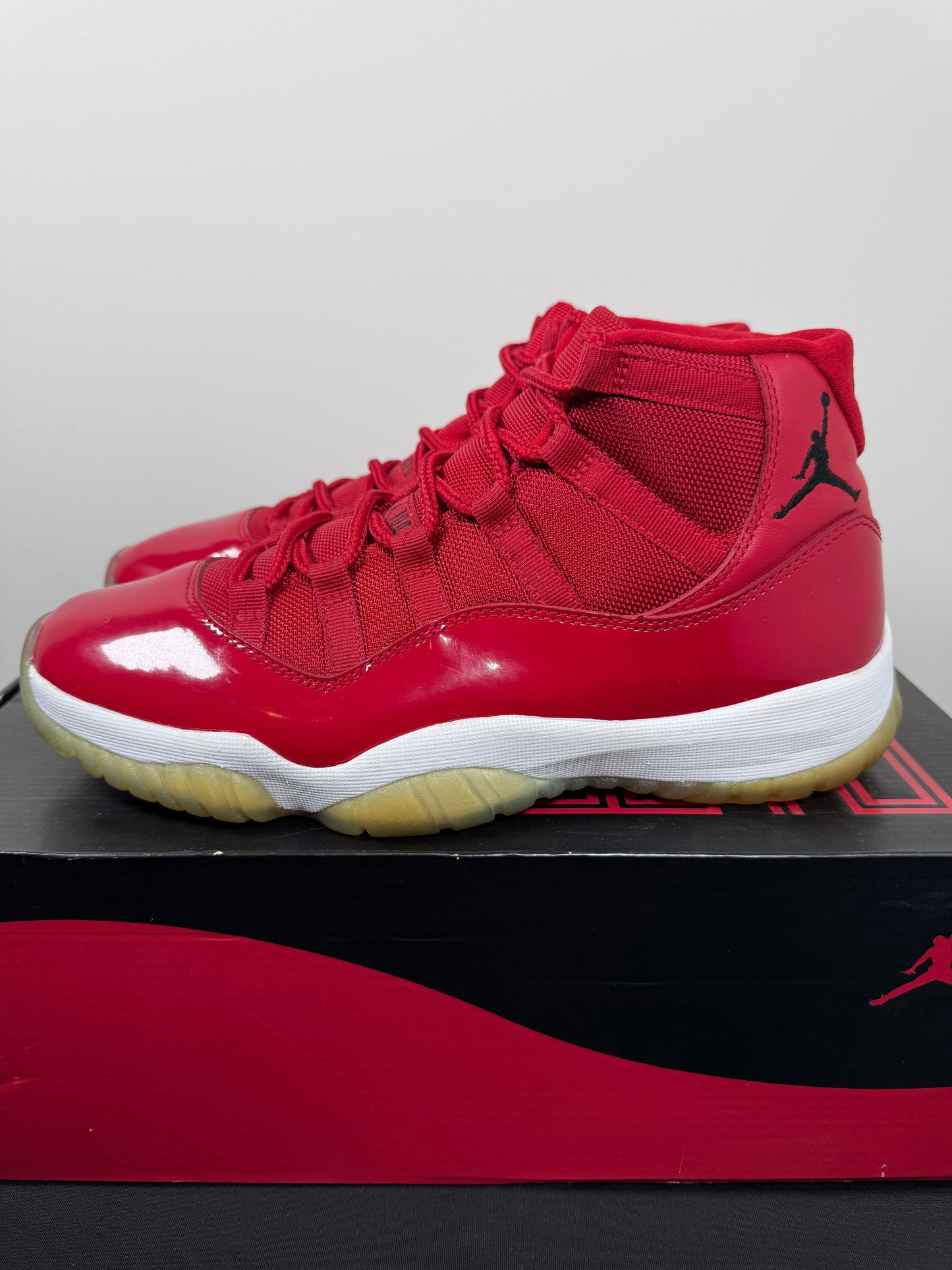 Air Jordan 11 “Win Like 96” (Preowned)