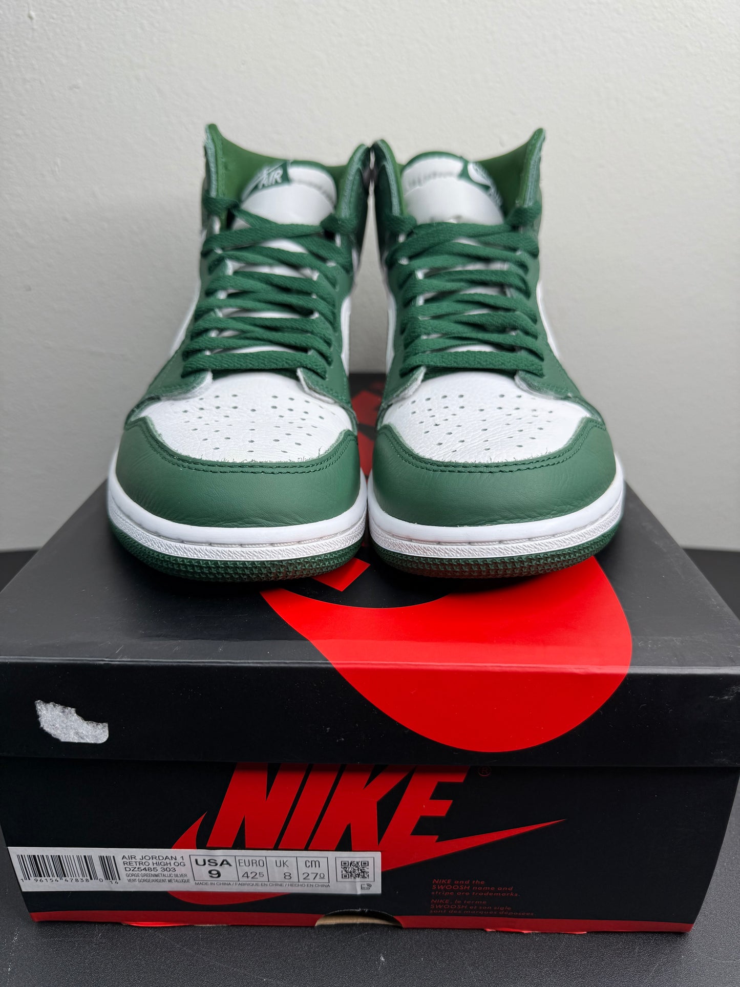 Air Jordan 1 Retro High OG “Gorge Green” (Preowned)