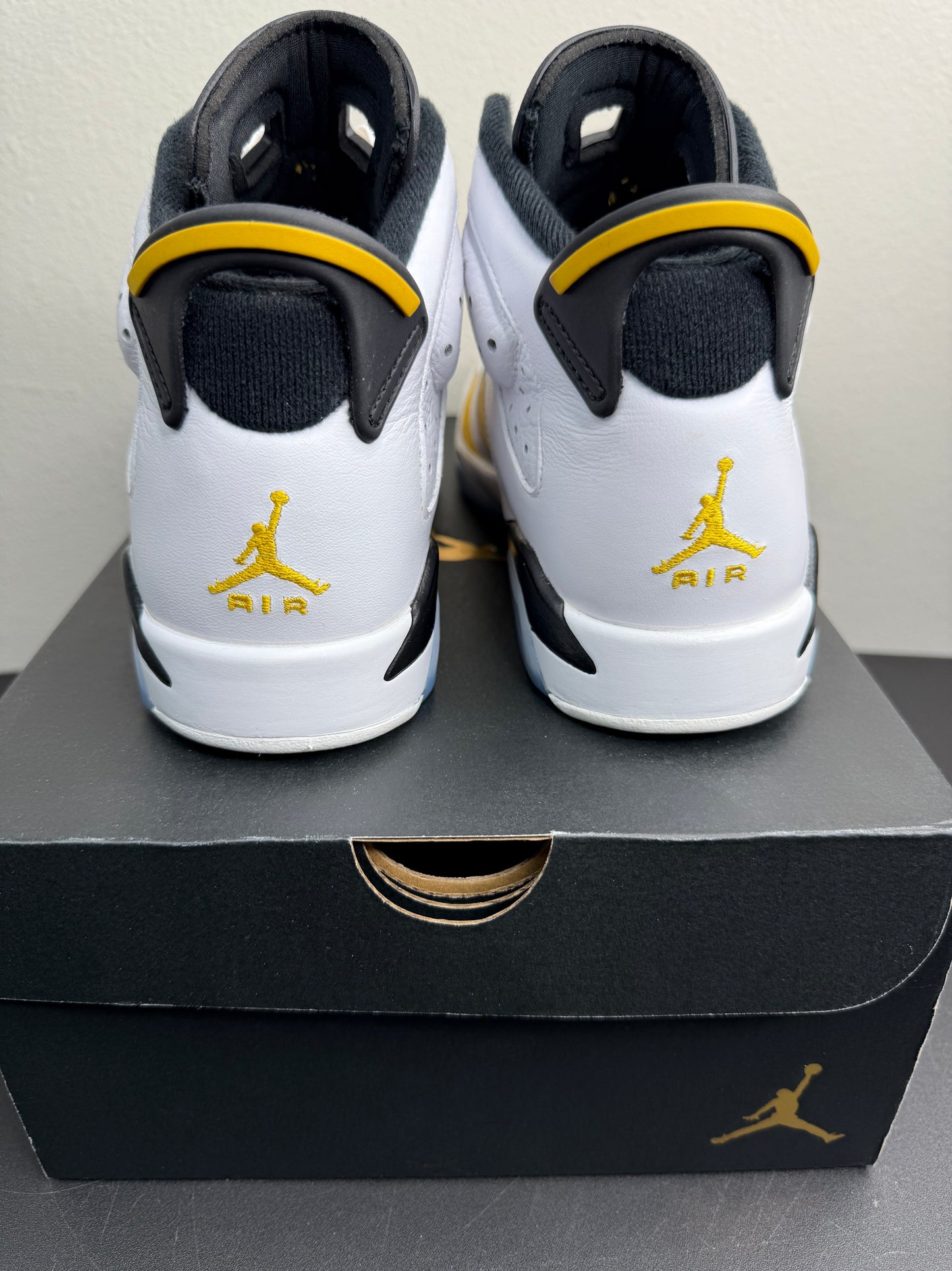 Air Jordan 6 Retro “Yellow Orchre” (GS) (Preowned)