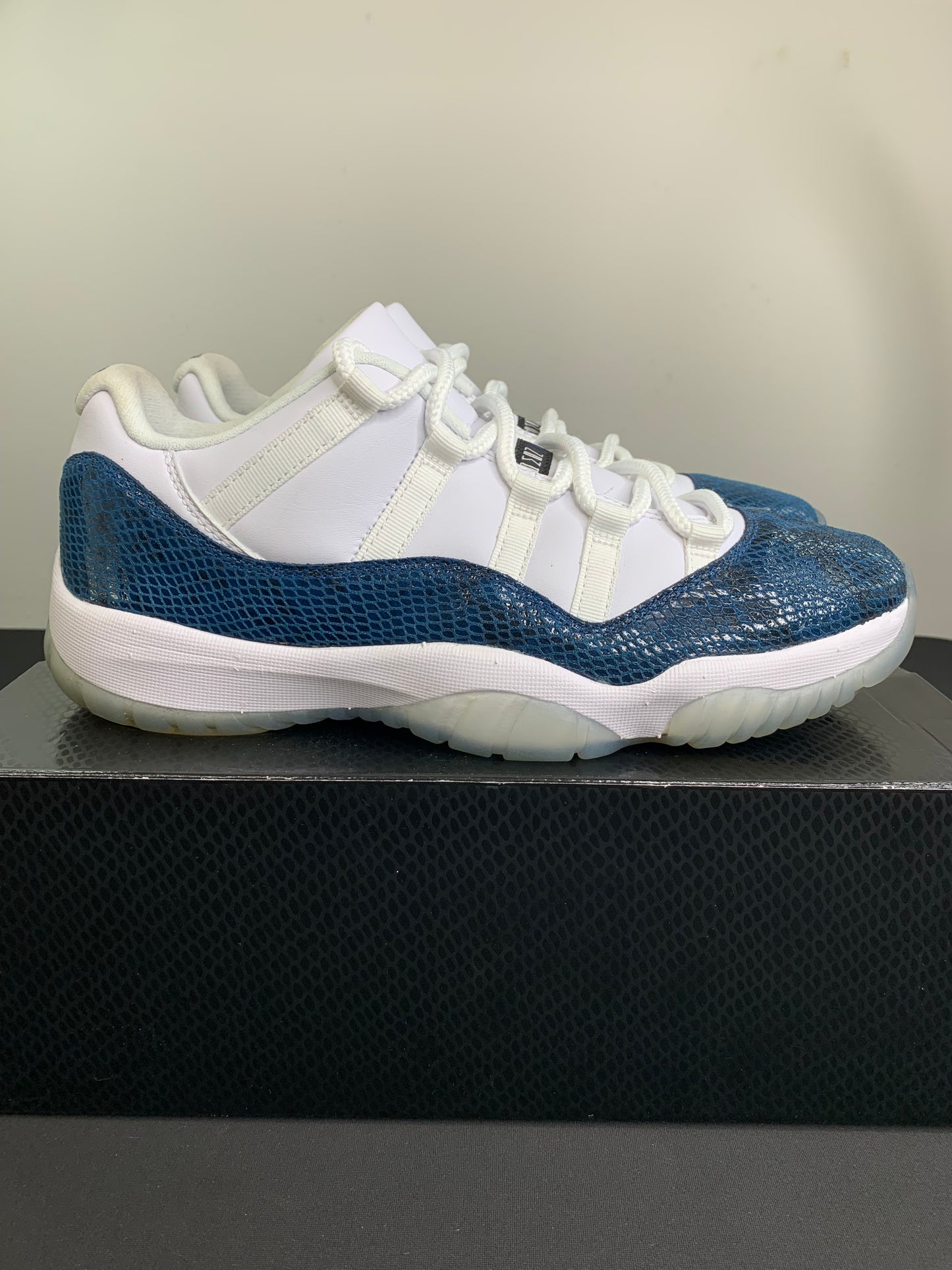 Air Jordan 11 Retro Low “Snake Navy” (2019) (Preowned)