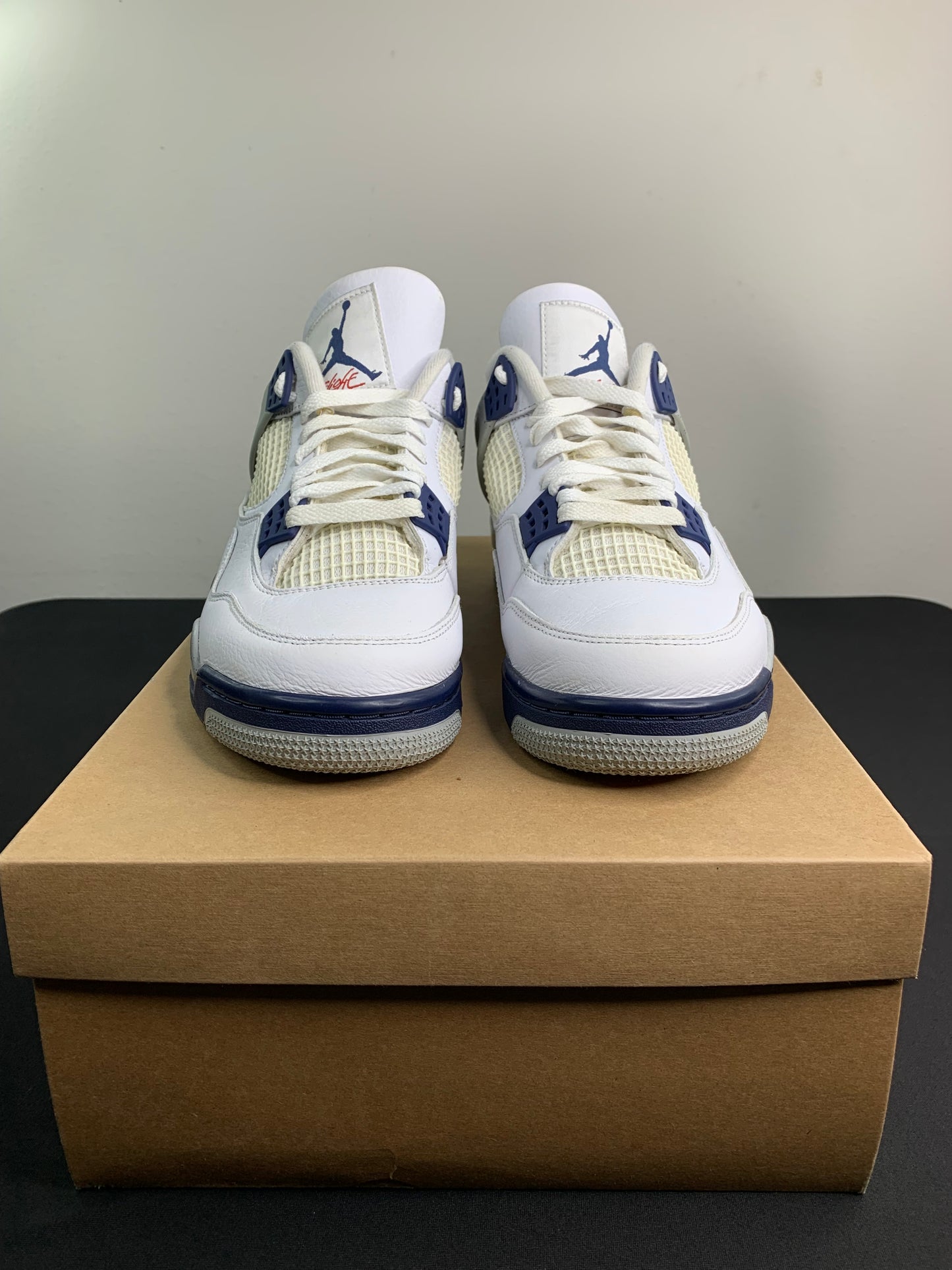 Air Jordan 4 Retro “Midnight Navy” (Preowned)