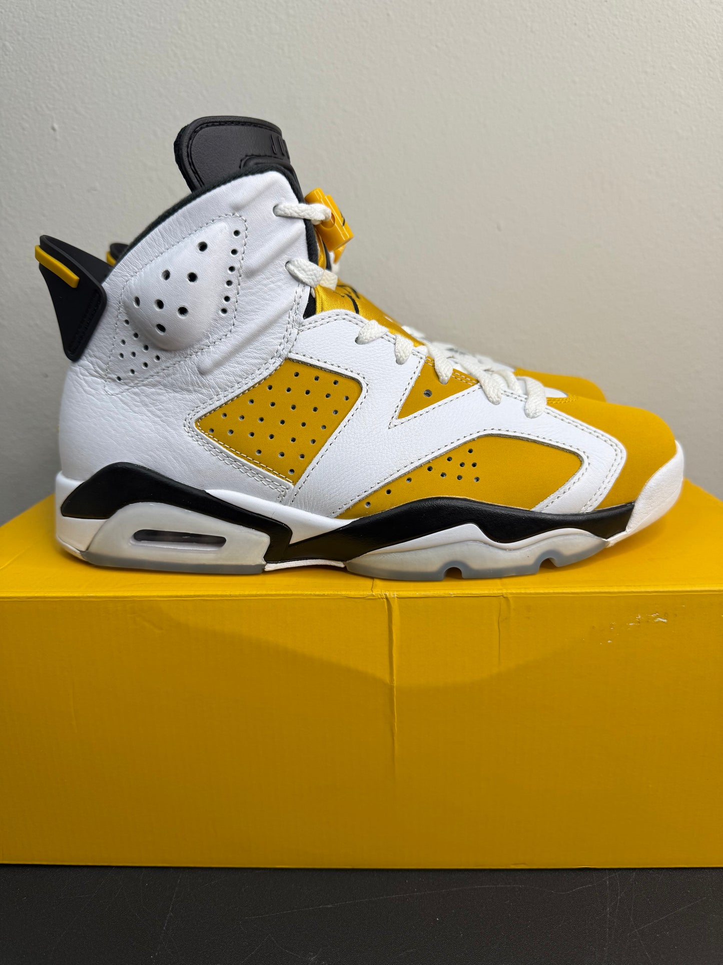 Air Jordan 6 Retro “Yellow Orchre” (Preowned)