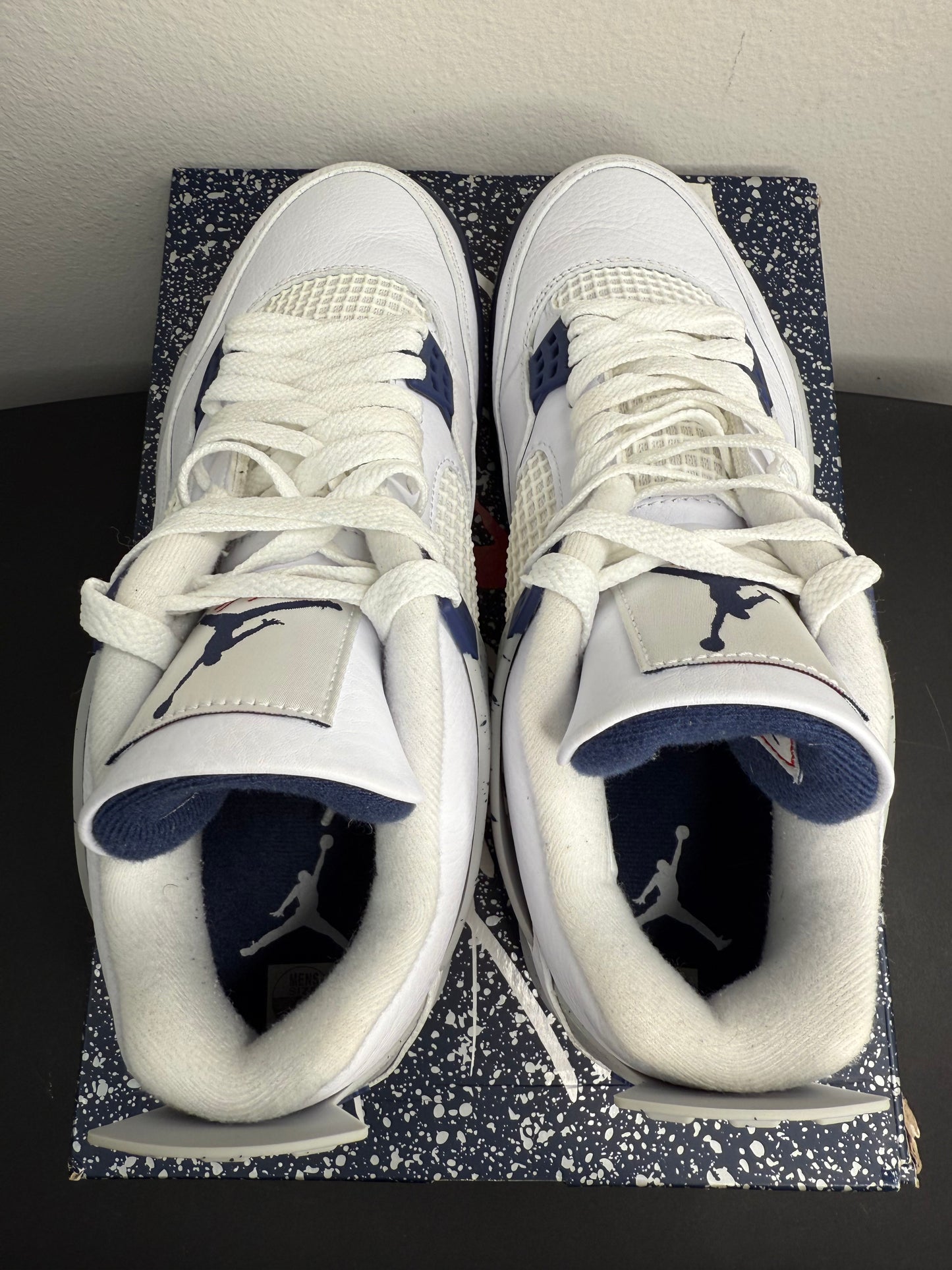 Air Jordan 4 Retro “Midnight Navy” (Preowned)