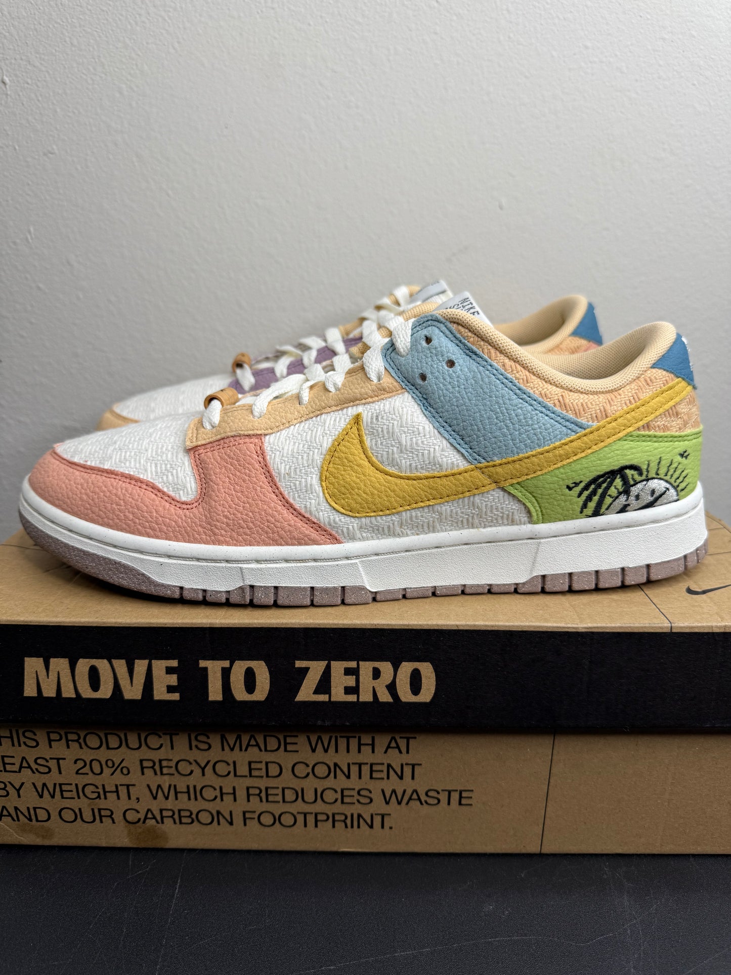 Nike Dunk Low SE “Sun Club” (Women) (Preowned)
