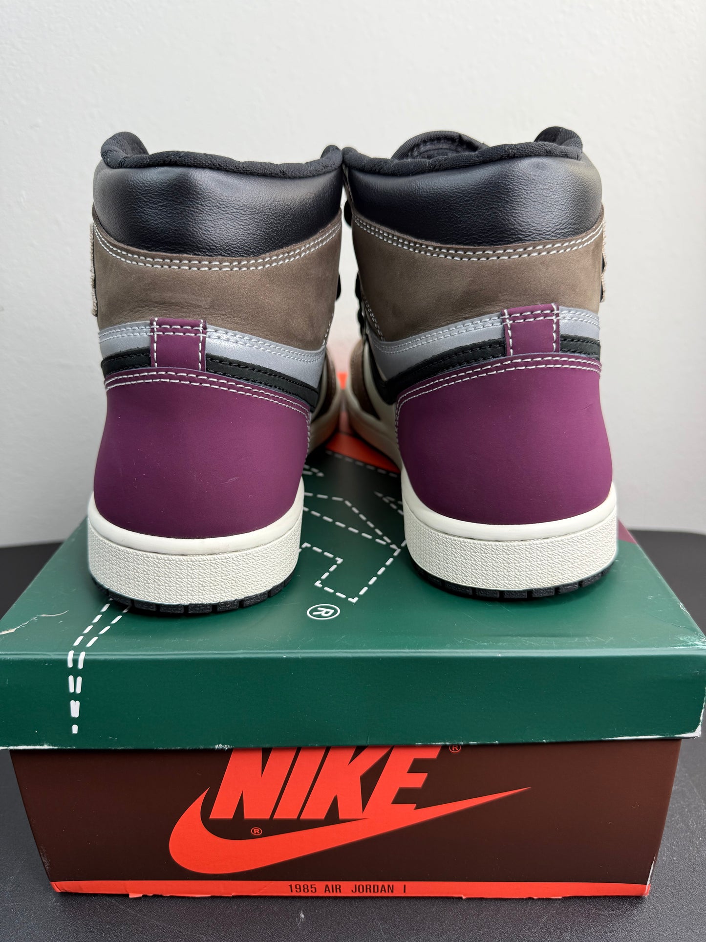 Air Jordan 1 Retro High OG “Hand Crafted” (Preowned)