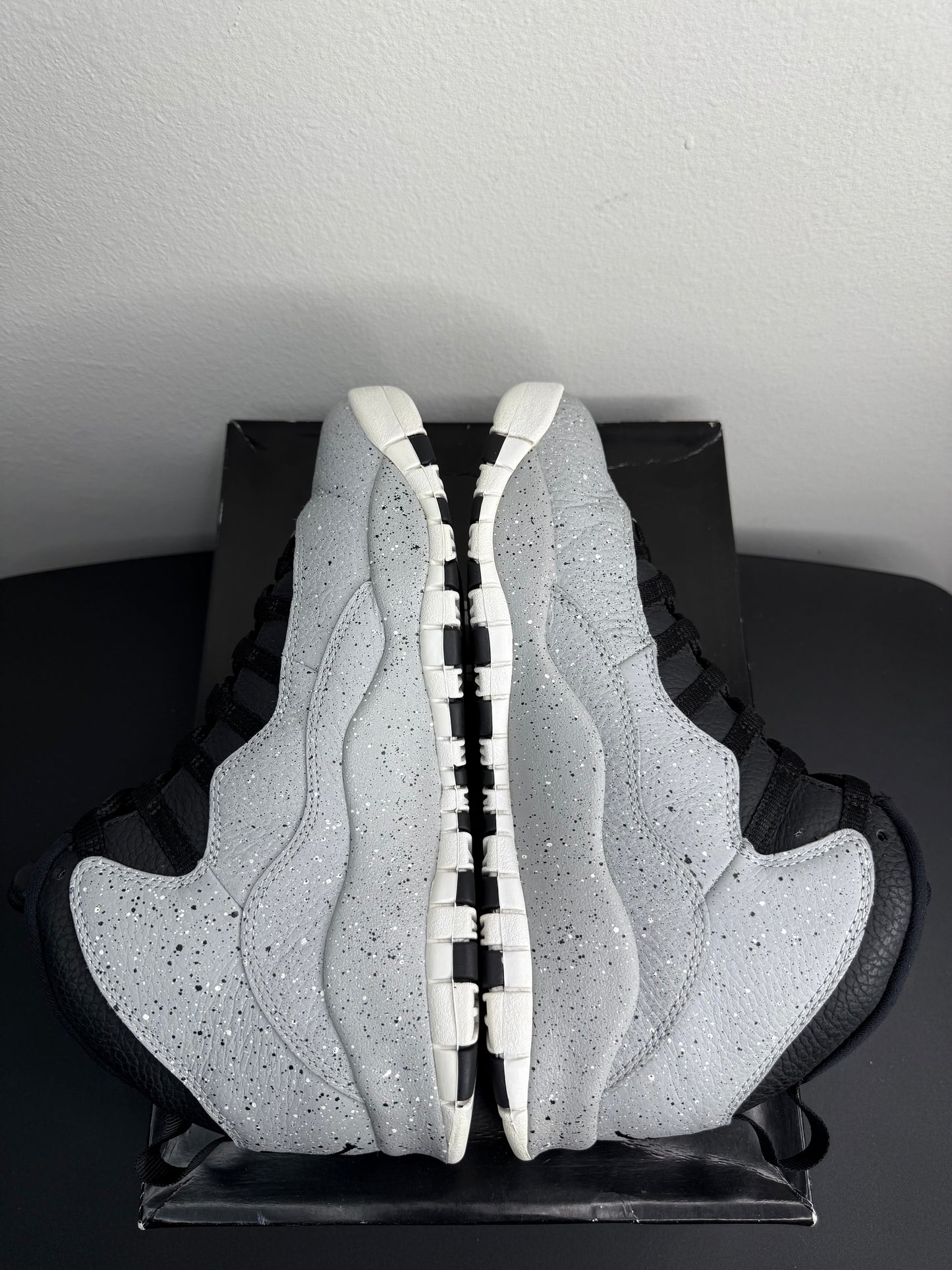 Air Jordan 10 Retro “Light Smoke Grey/Cement” (Preowned)